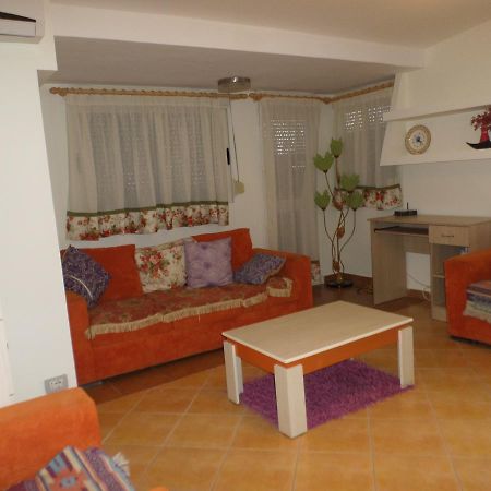 Aldom Apartments Драч Екстериор снимка