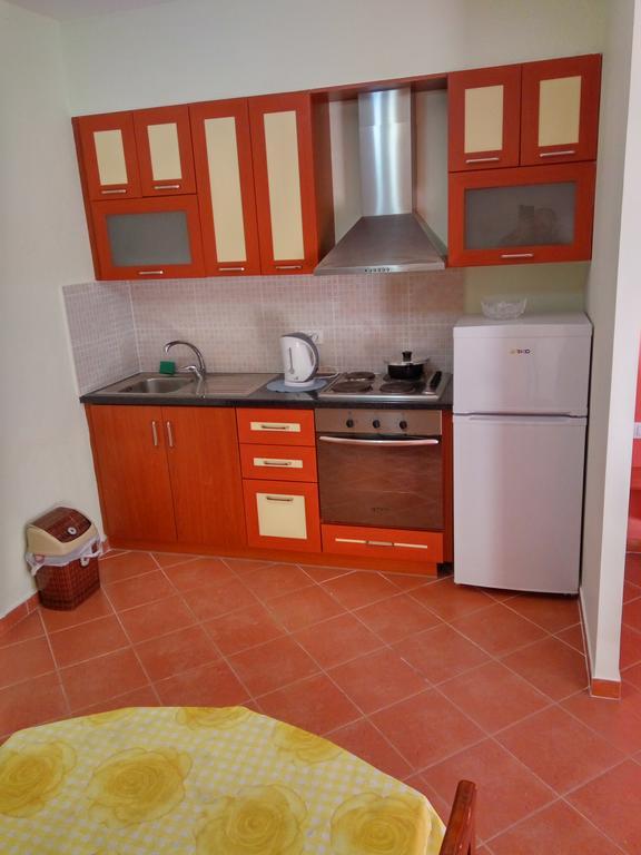 Aldom Apartments Драч Екстериор снимка